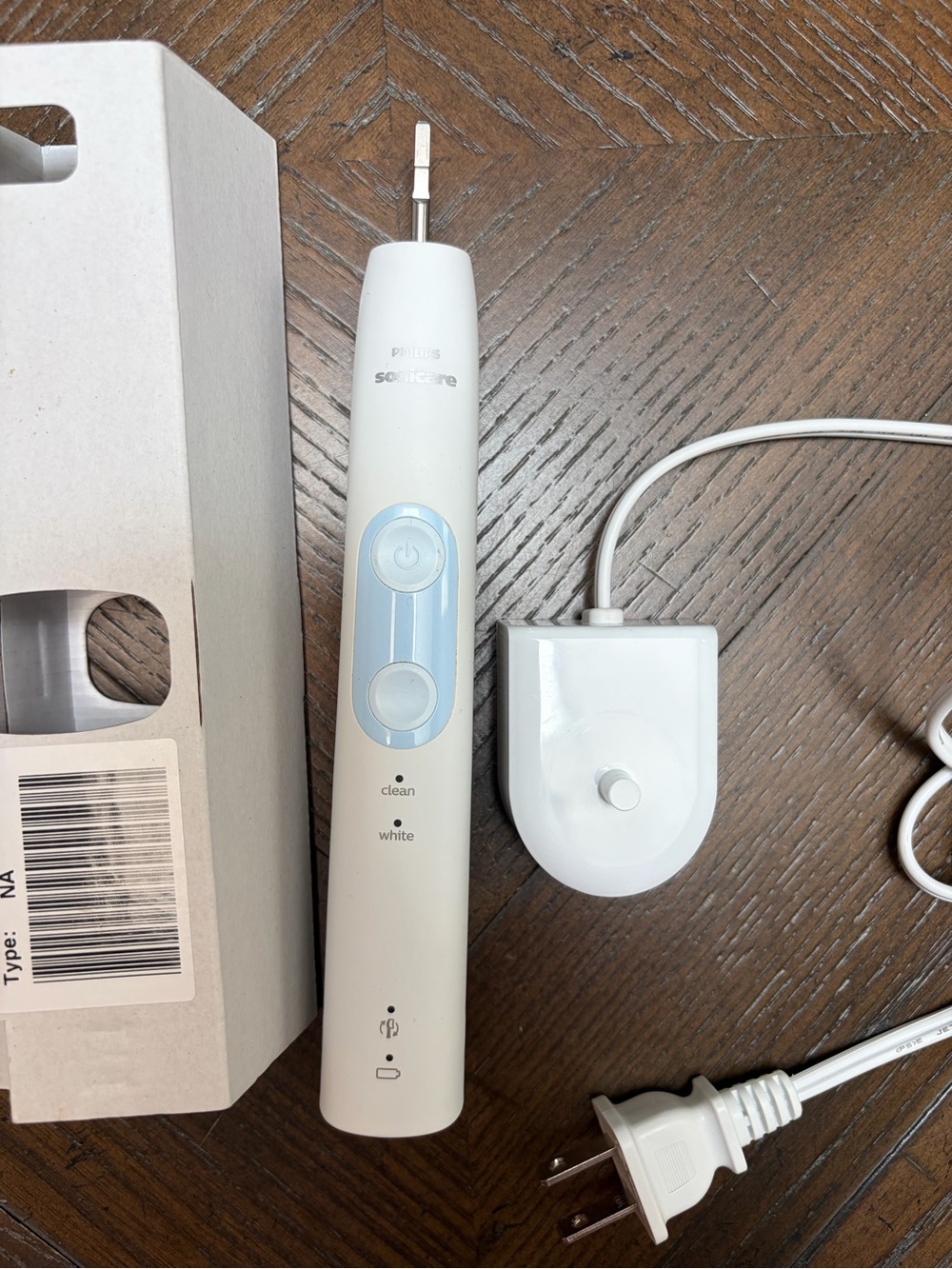 Philips Sonicare HealthyWhite Rechargeable Electric Toothbrush - Picture 2 of 3
